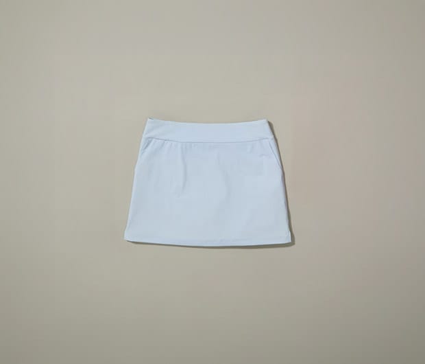 SKORTS & DRESSES