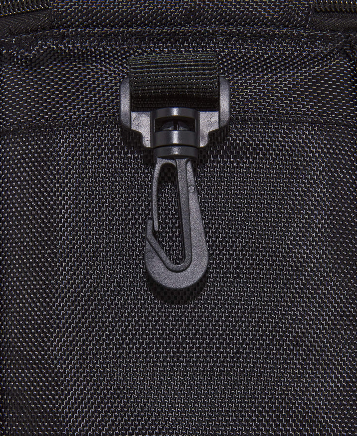 PGA TOUR SMALL COOLER BAG ATTACHED TO GOLF BAG (Caviar) 