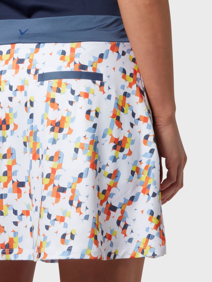 17" Geo Print Flounce Golf Skort (Brilliant White) 