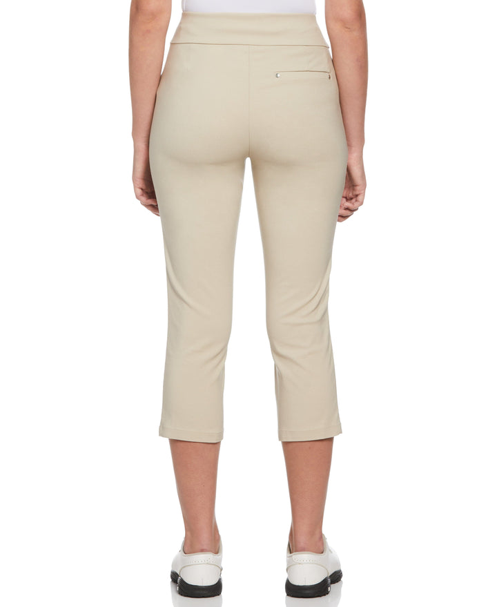 Pull-On Golf Capri Pant (Silver Lining) 